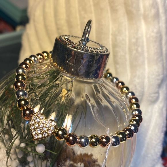 NWT ❤️ CUTE VALENTINES HEART LOVEY BRACELET TRI COLOR METAL BEADS STRETCH - Picture 3 of 13